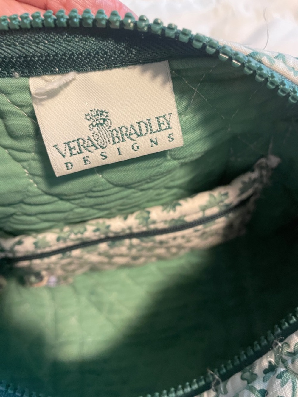 Set of 2 Vera Bradley Vintage handbags. - Picture 13 of 13